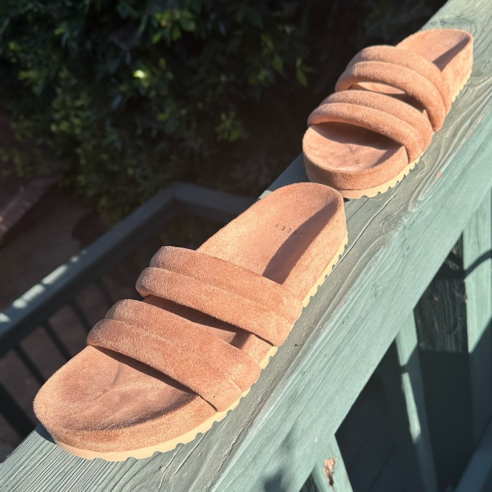 Varley Giles Quilted Slides 6 - Picture 9 of 10